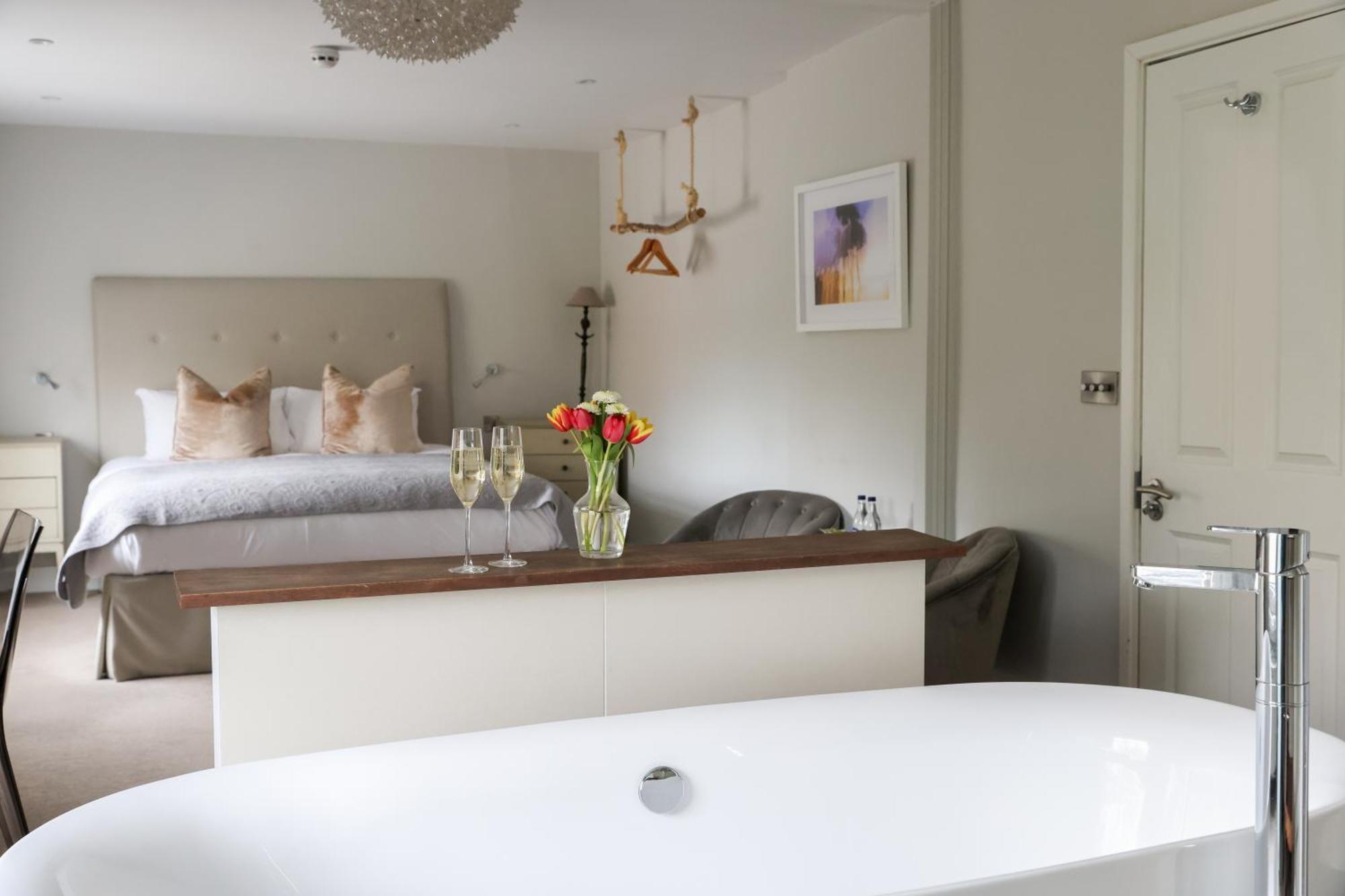 The Goudhurst Inn エクステリア 写真