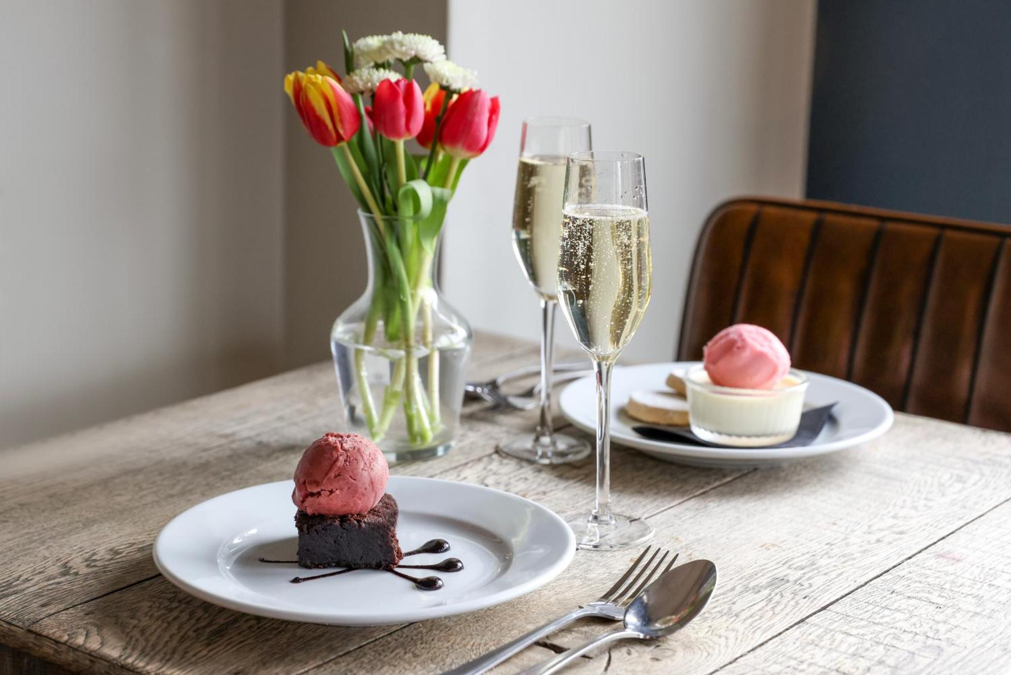 The Goudhurst Inn エクステリア 写真