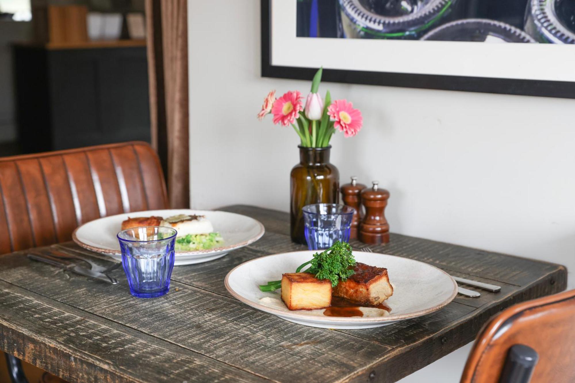 The Goudhurst Inn エクステリア 写真