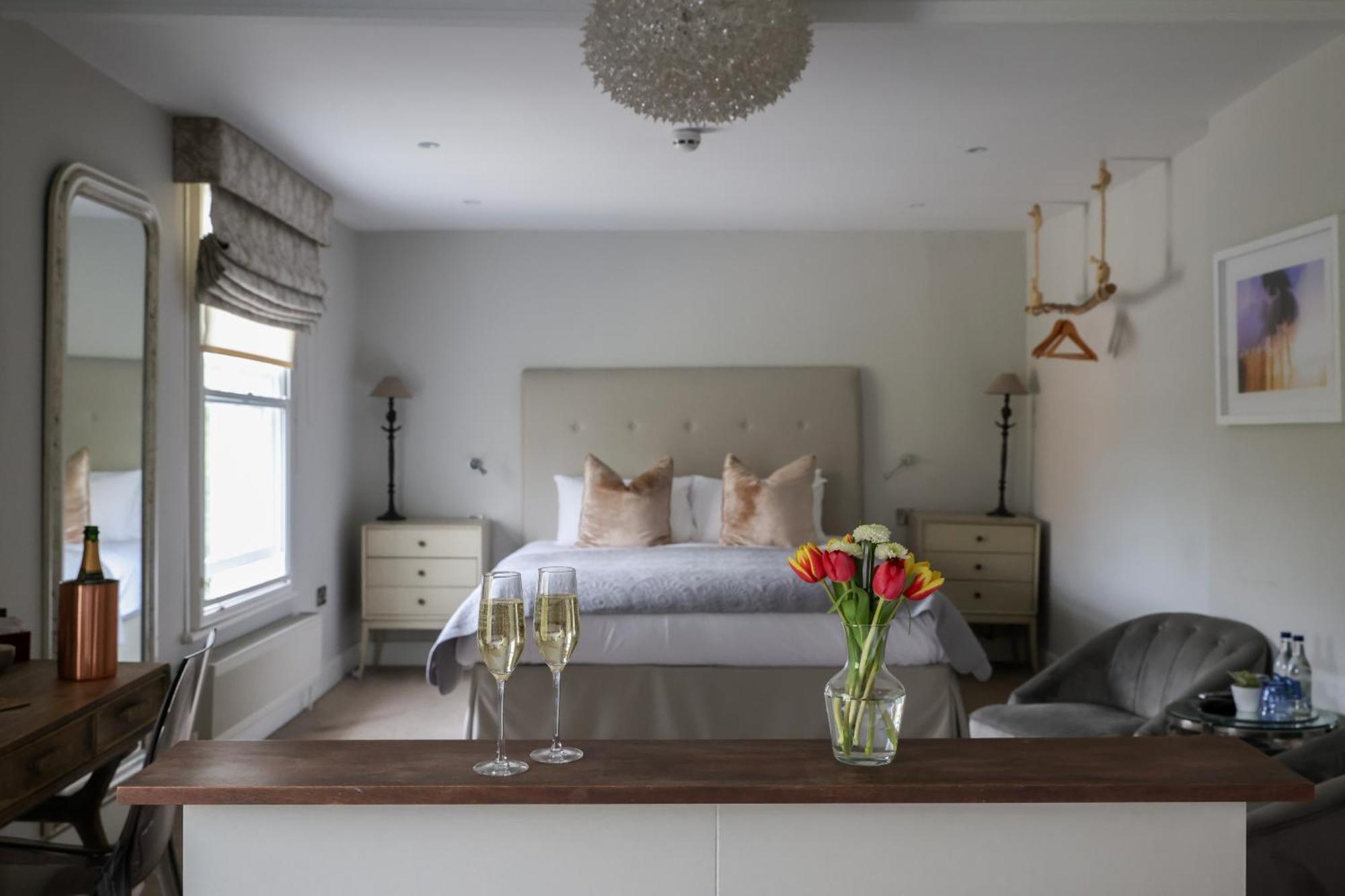 The Goudhurst Inn エクステリア 写真