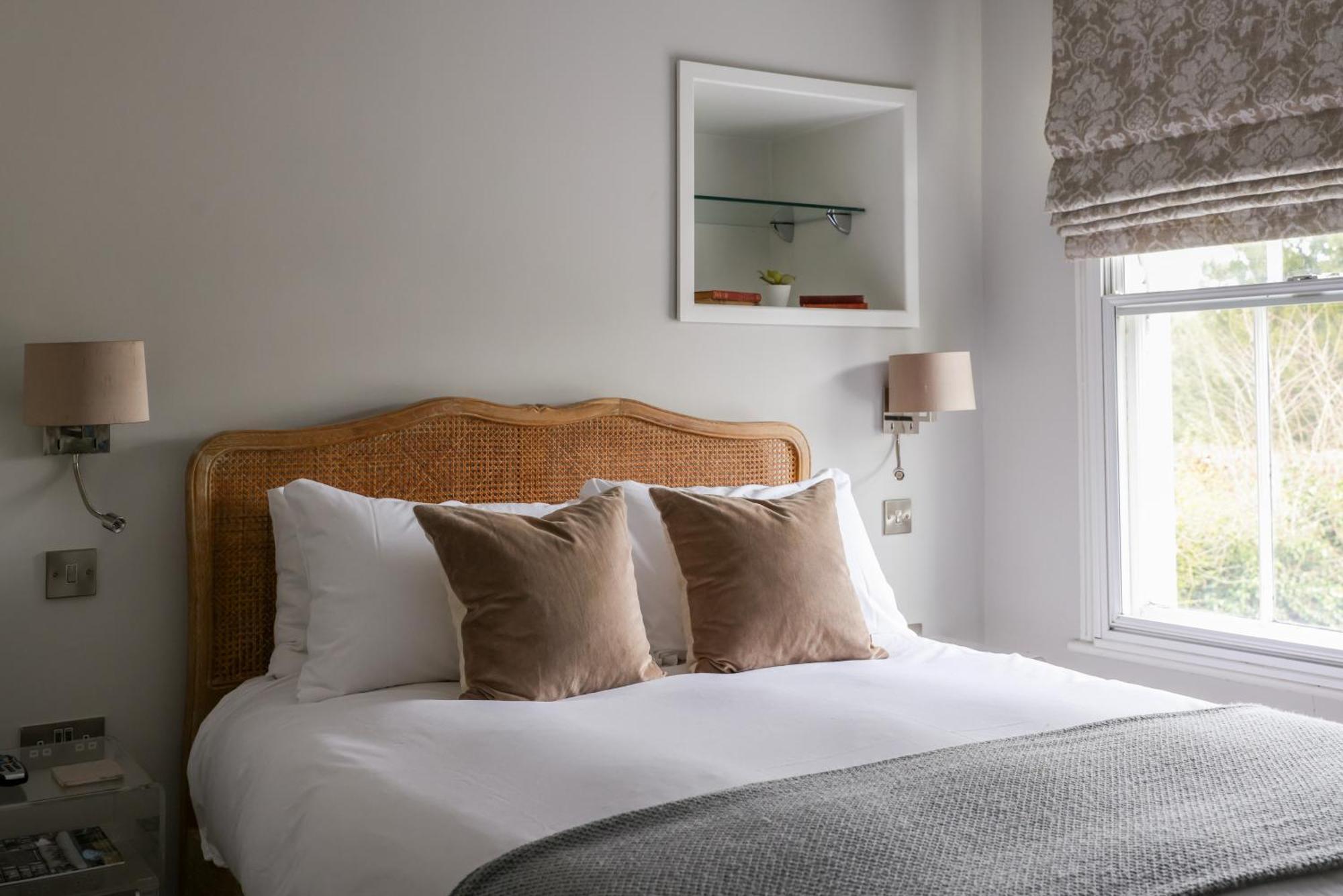 The Goudhurst Inn エクステリア 写真